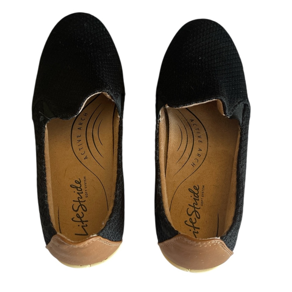 Life Stride Black and Tan Flats